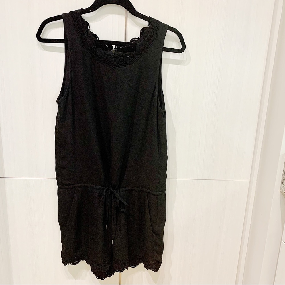 Joie Romper with Eyelet Trim Size Medium